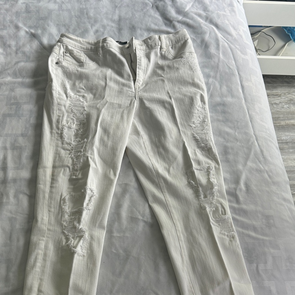 Black Label White Distressed Women Jeans